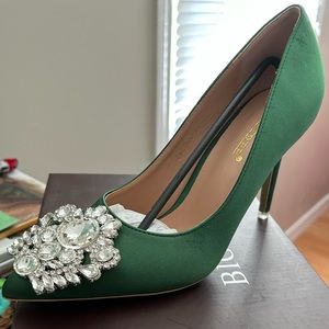 Stunning emerald green satin heels with beautiful crystal. Clear heel tips